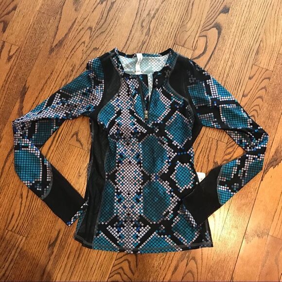 New LULULEMON Swim Sun Runner Half Zip Top Snake 2